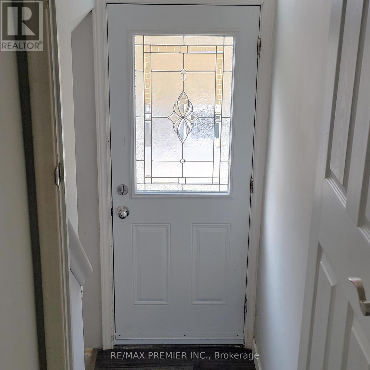 20 Heavitree Drive, Toronto, Ontario  M3L 1K6 - Photo 18 - W12583738