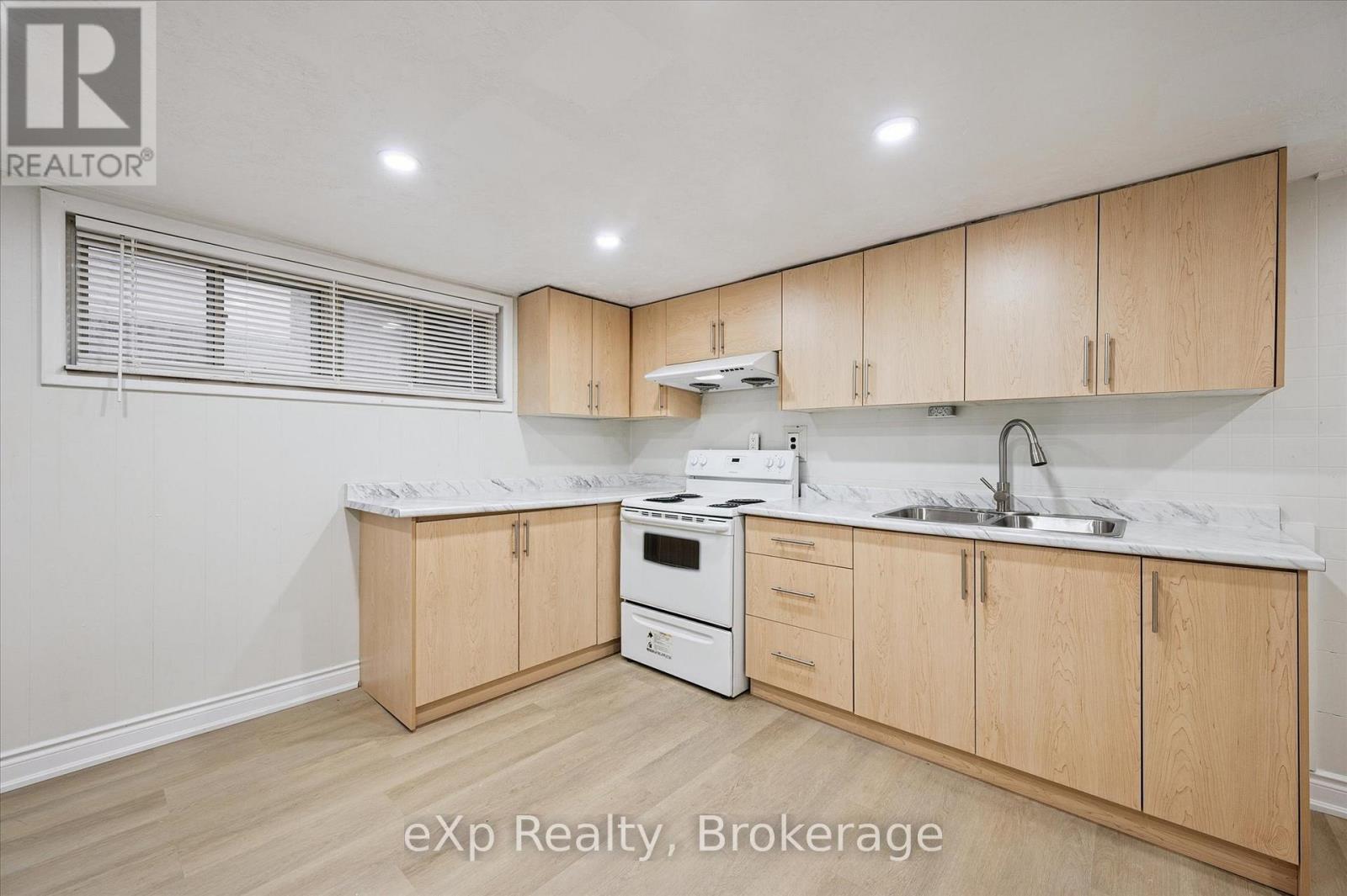 53 Nicklin Crescent, Guelph, Ontario  N1H 5G1 - Photo 32 - X12584274