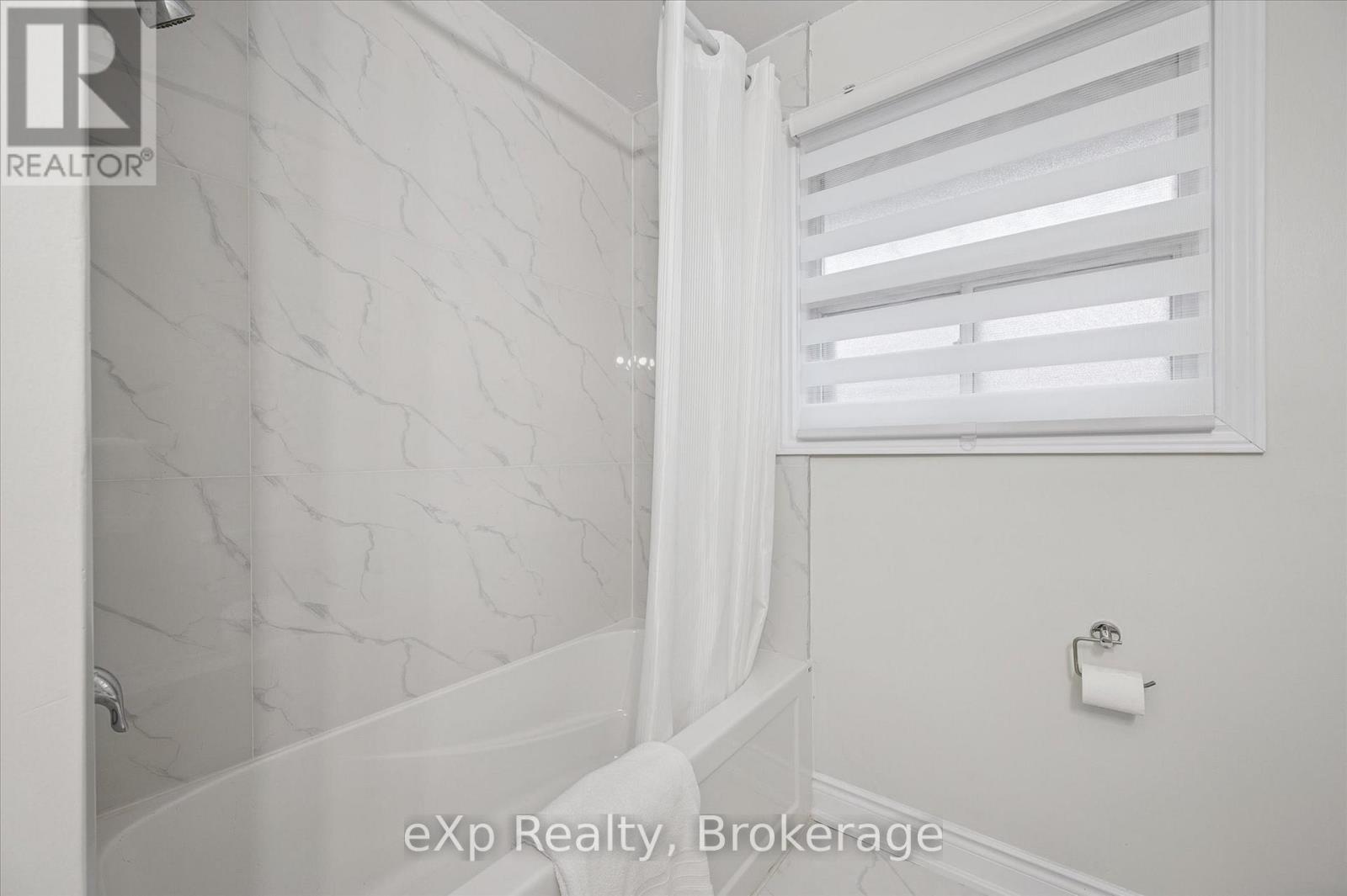 53 Nicklin Crescent, Guelph, Ontario N1H 5G1 - Photo 26 - X12584278