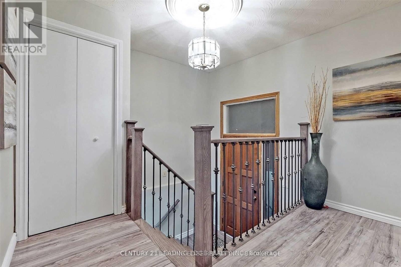 69 Fred Bland Crescent, Toronto, Ontario  M1J 3L7 - Photo 2 - E12584270