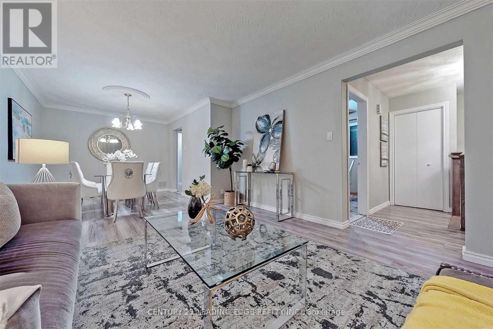 69 Fred Bland Crescent, Toronto, Ontario  M1J 3L7 - Photo 6 - E12584270