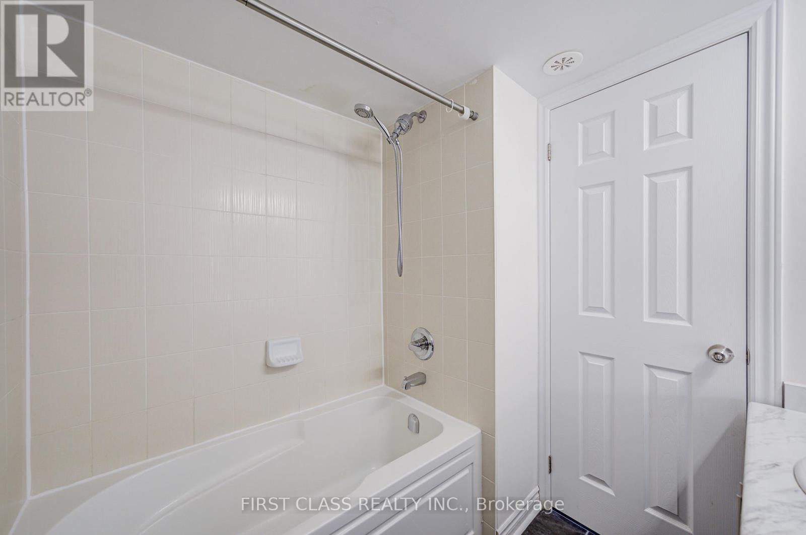 16 - 13 Eaton Park Lane, Toronto, Ontario  M1W 0A5 - Photo 31 - E12581156