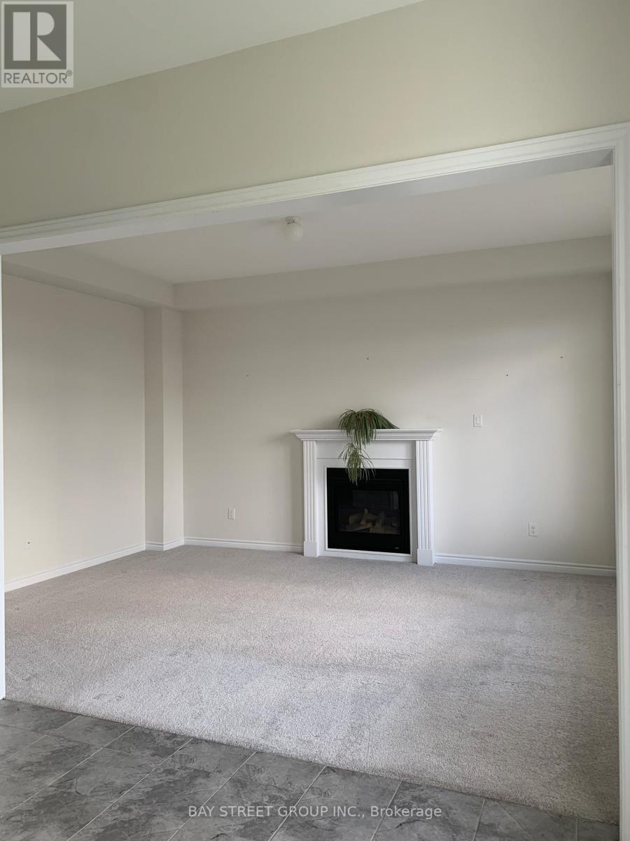 97 Redmond Crescent, Springwater, Ontario  L9X 1Z8 - Photo 5 - S12584248