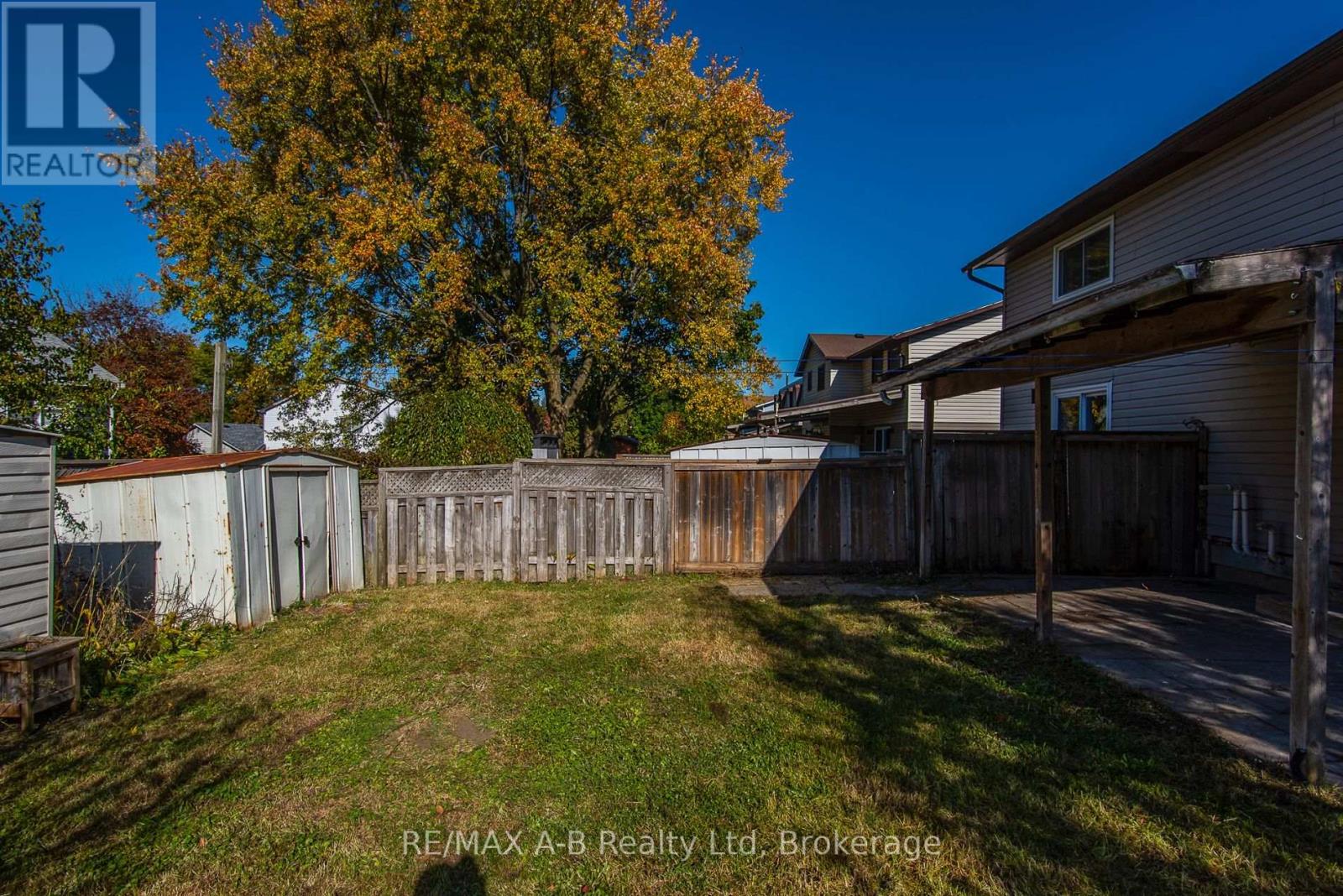 568 Devon Street, Stratford, Ontario  N4Z 1A9 - Photo 37 - X12486706