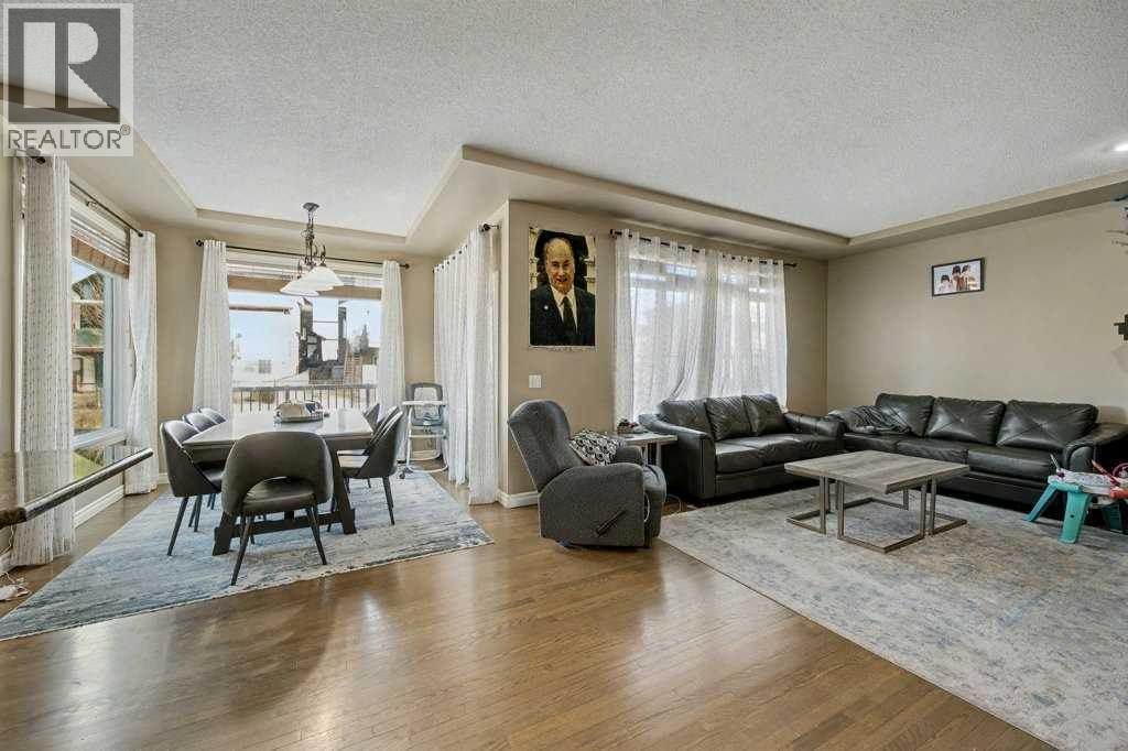 91 Panatella Close Nw, Calgary, Alberta  T3K 6C8 - Photo 3 - A2273069