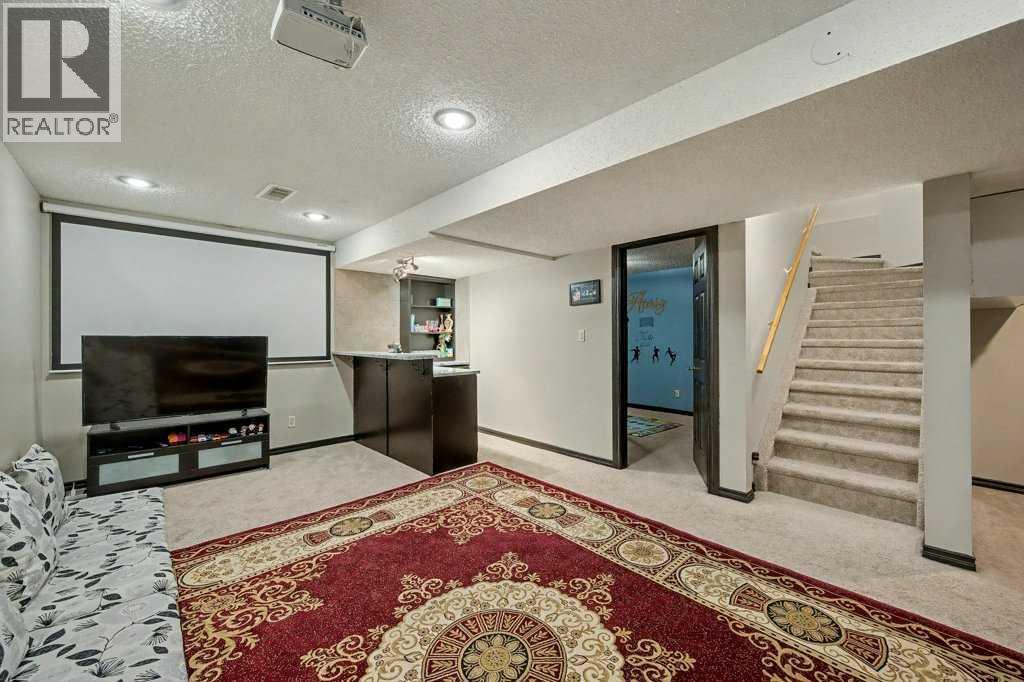 91 Panatella Close Nw, Calgary, Alberta  T3K 6C8 - Photo 33 - A2273069