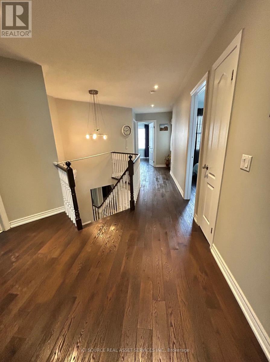 5579 Creditrise Place, Mississauga, Ontario  L5M 6E3 - Photo 5 - W12584280