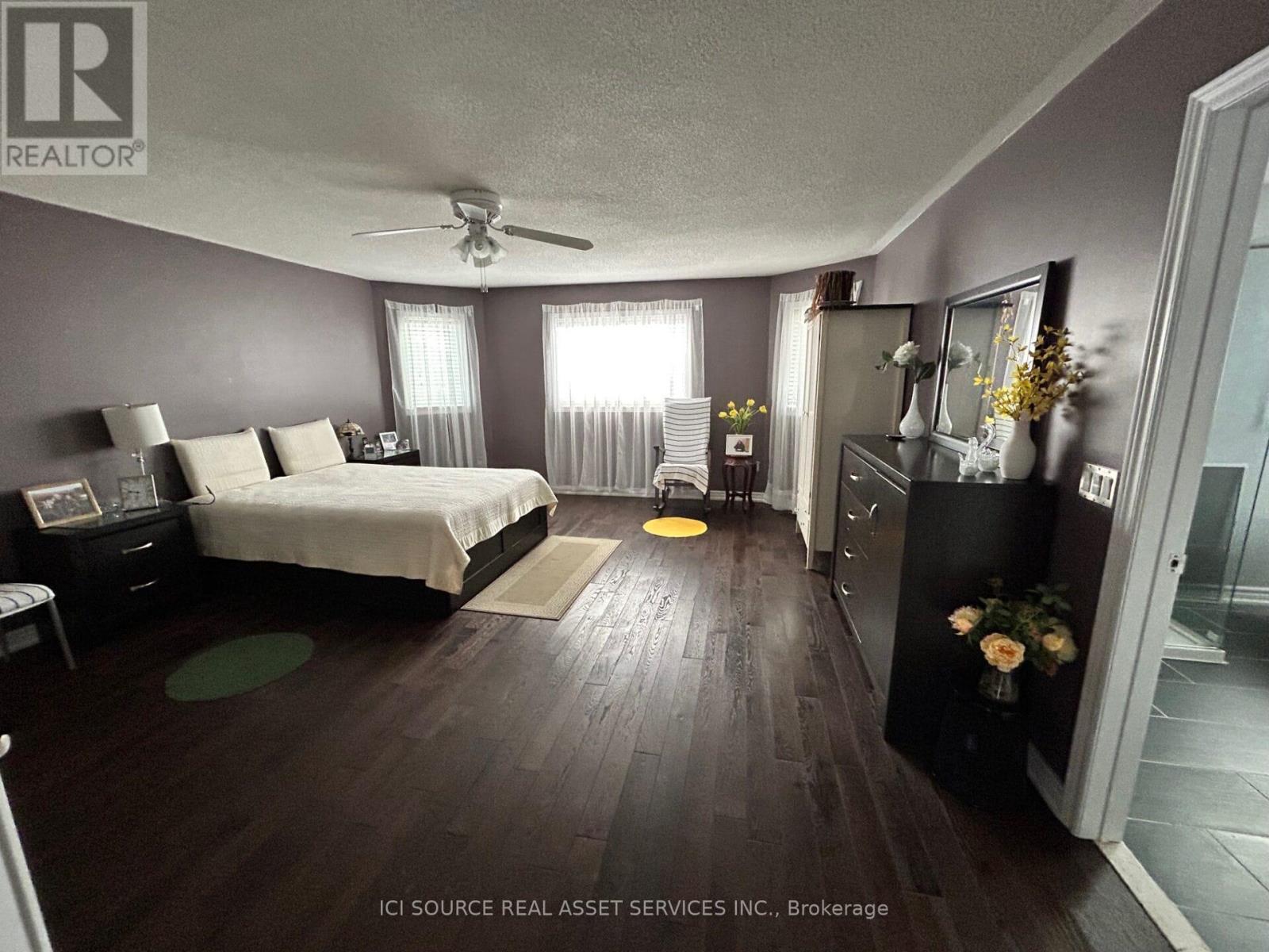 5579 Creditrise Place, Mississauga, Ontario  L5M 6E3 - Photo 7 - W12584280