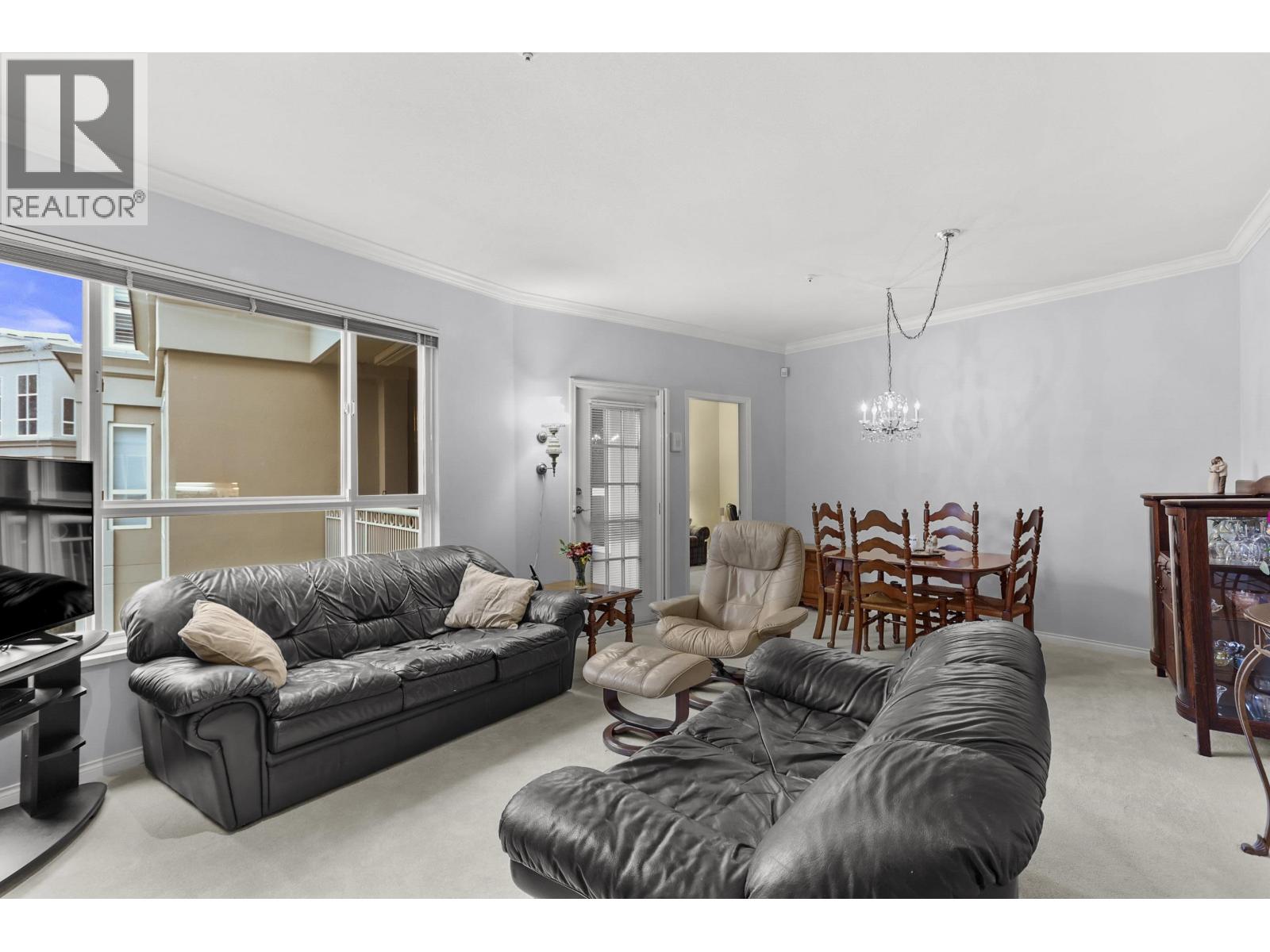 343 3098 Guildford Way, Coquitlam, British Columbia  V3B 7W8 - Photo 6 - R3070584