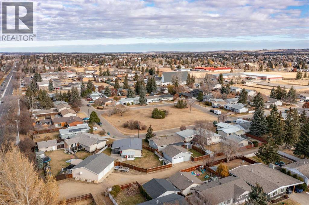 24 Mckee Close, Red Deer, Alberta  T4N 0L9 - Photo 39 - A2266768