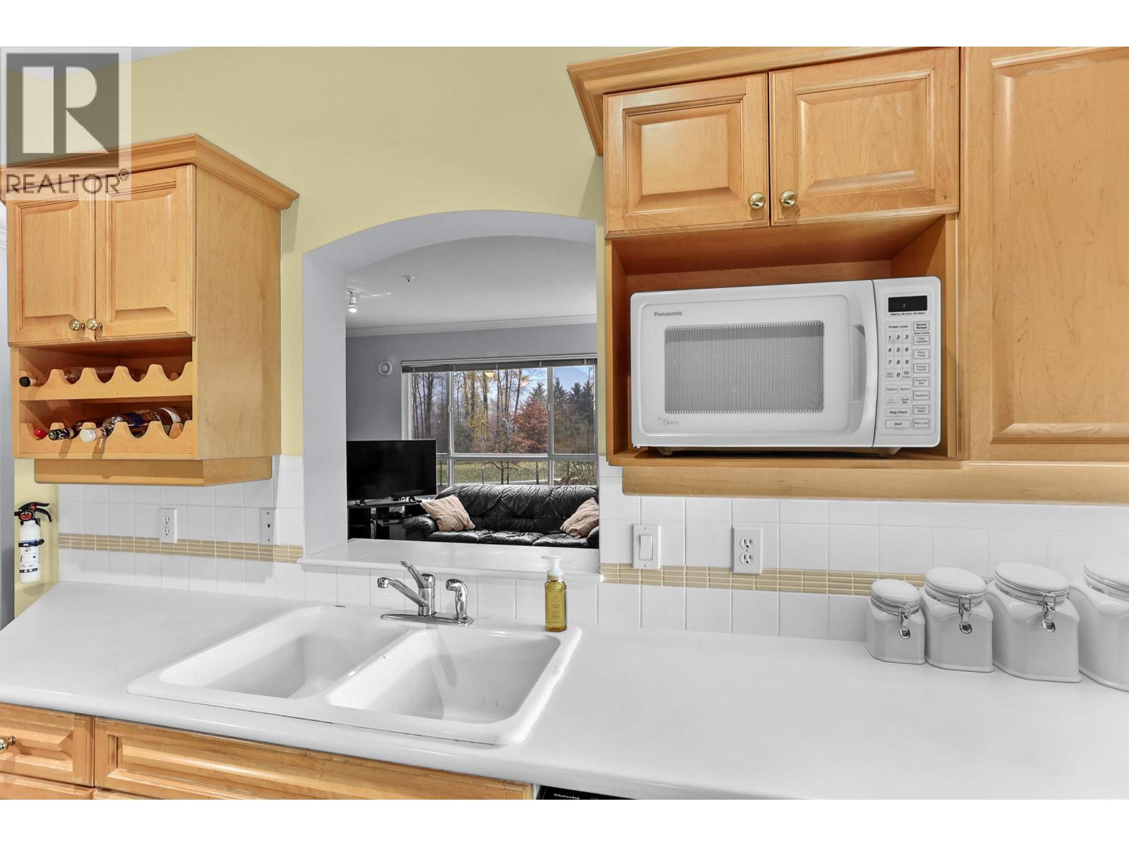 343 3098 Guildford Way, Coquitlam, British Columbia  V3B 7W8 - Photo 12 - R3070584