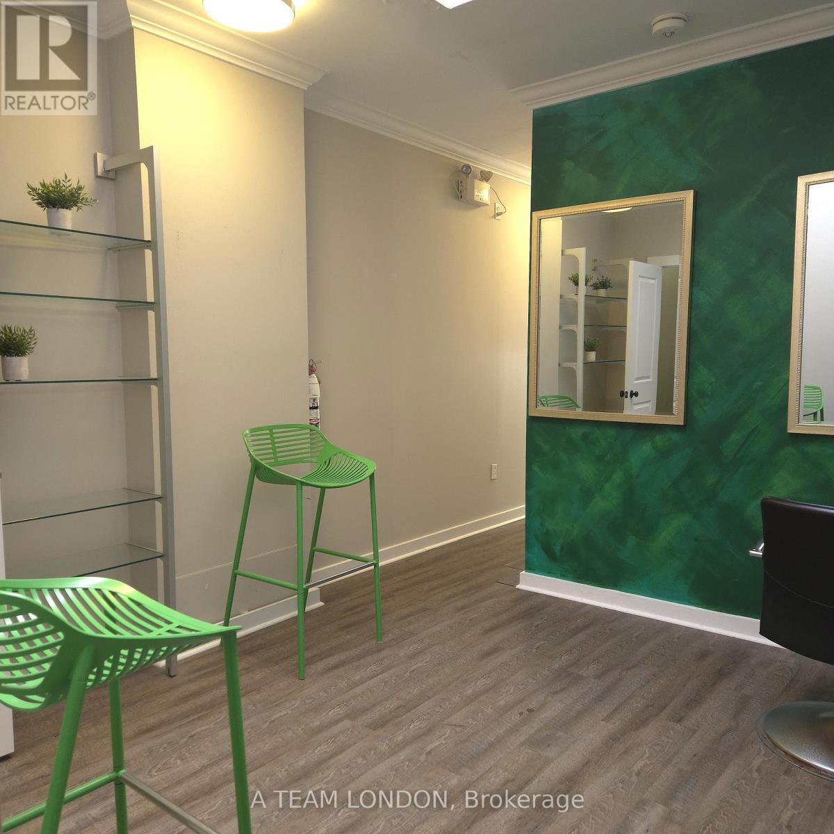 286 Dundas Street, London East, Ontario  N6B 1T6 - Photo 10 - X12584294