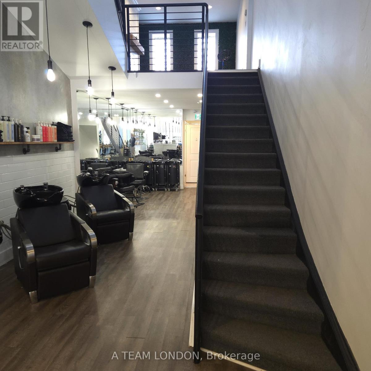 286 Dundas Street, London East, Ontario  N6B 1T6 - Photo 8 - X12584294