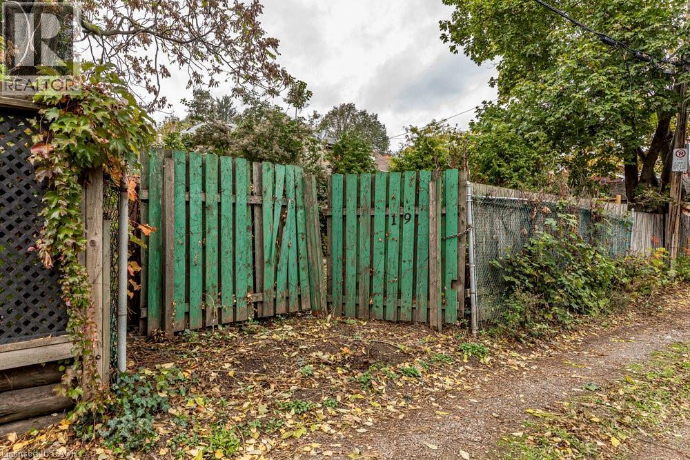 19 Blythe Street, Hamilton, Ontario  L8N 2W3 - Photo 36 - 40781141