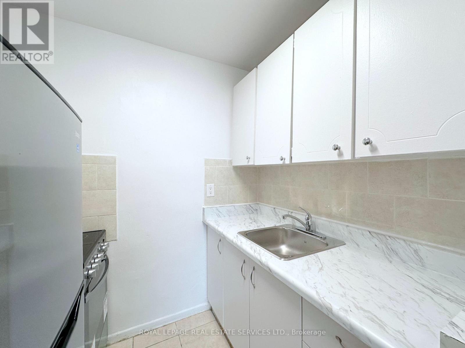 1217 - 99 Howard Street, Toronto, Ontario  M4X 1K1 - Photo 5 - C12584298