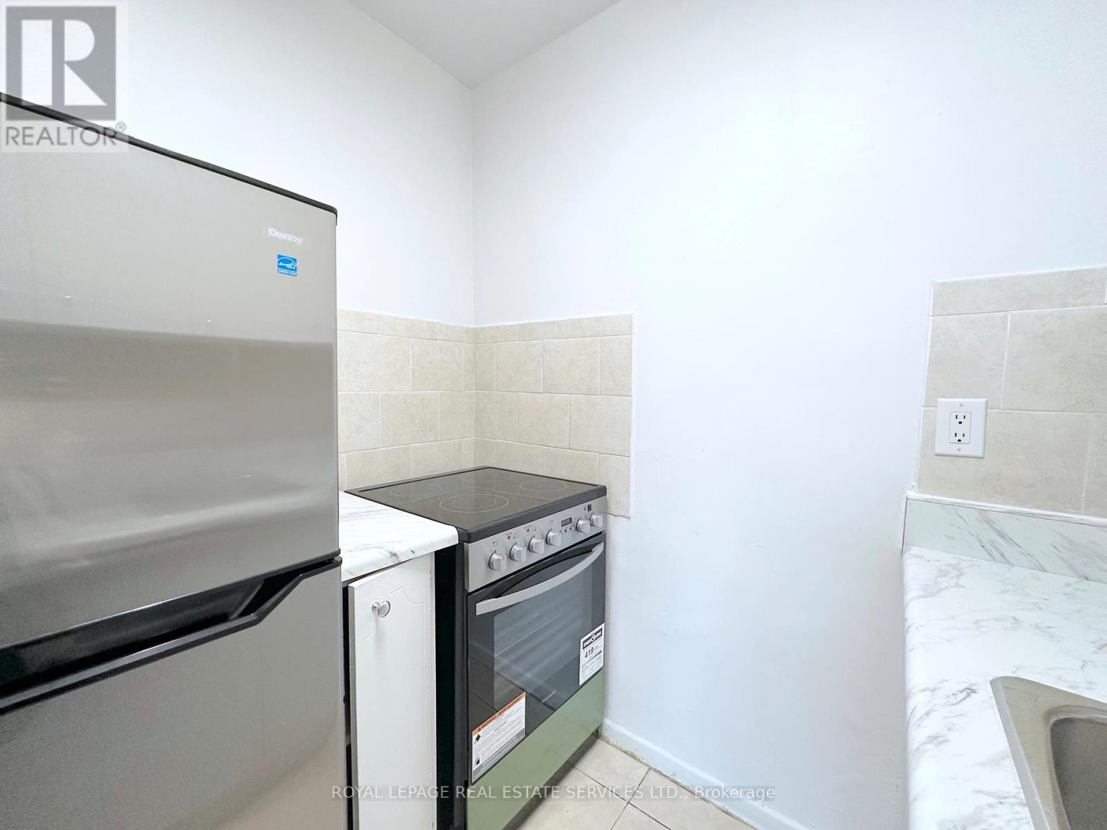 1217 - 99 Howard Street, Toronto, Ontario  M4X 1K1 - Photo 6 - C12584298