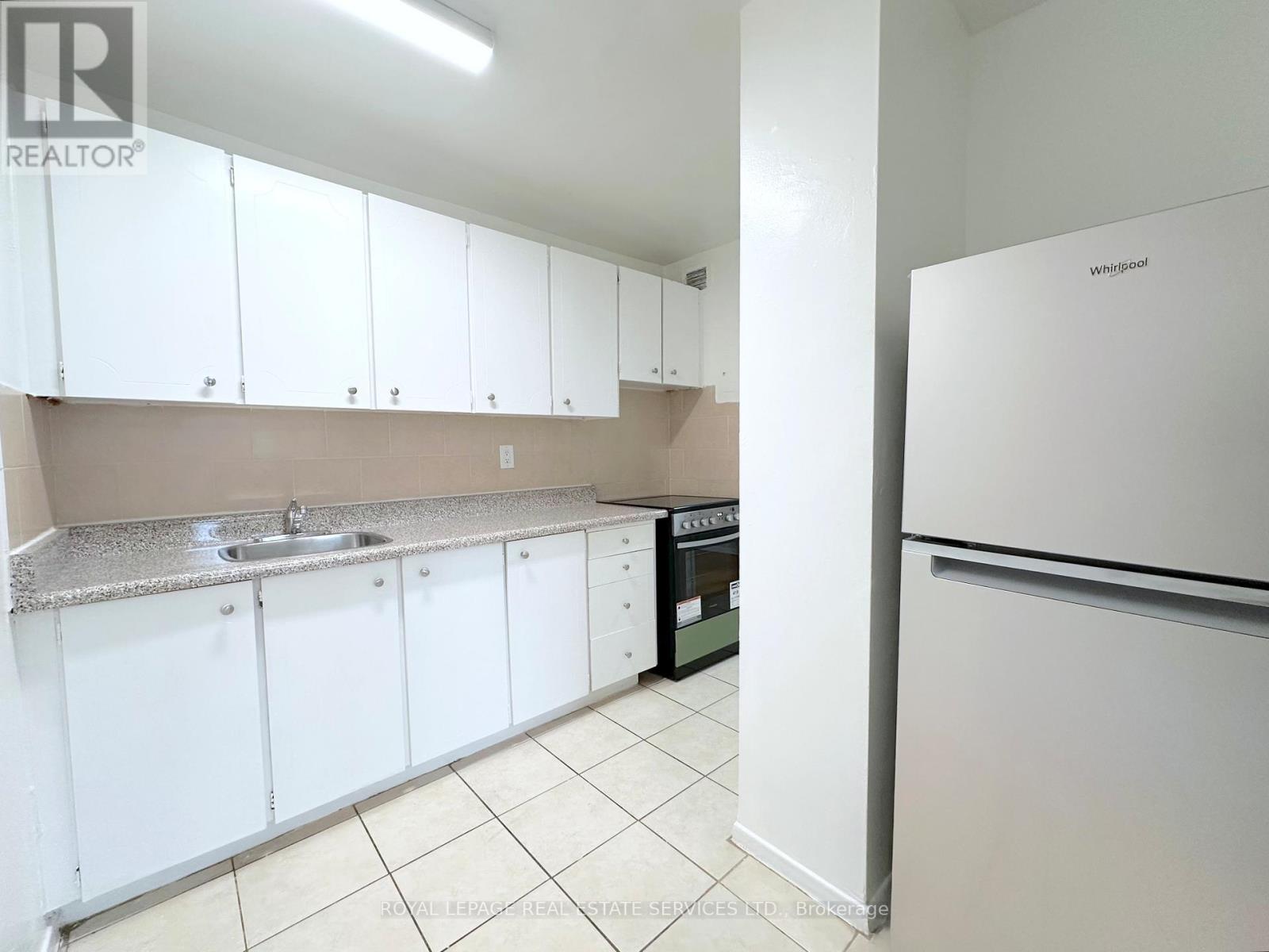 1509 - 135 Rose Avenue, Toronto, Ontario  M4X 1P1 - Photo 4 - C12584308