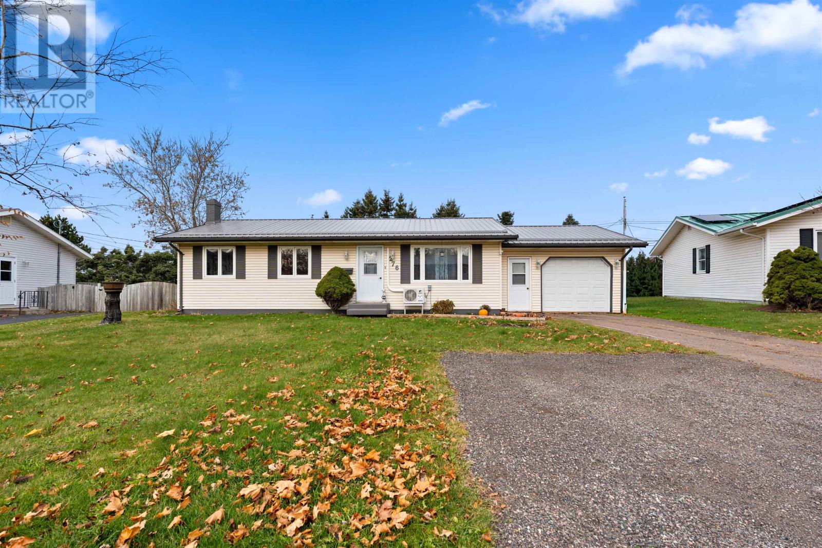 276 Westridge Crescent, East Royalty, Prince Edward Island  C1A 8Z1 - Photo 2 - 202528703