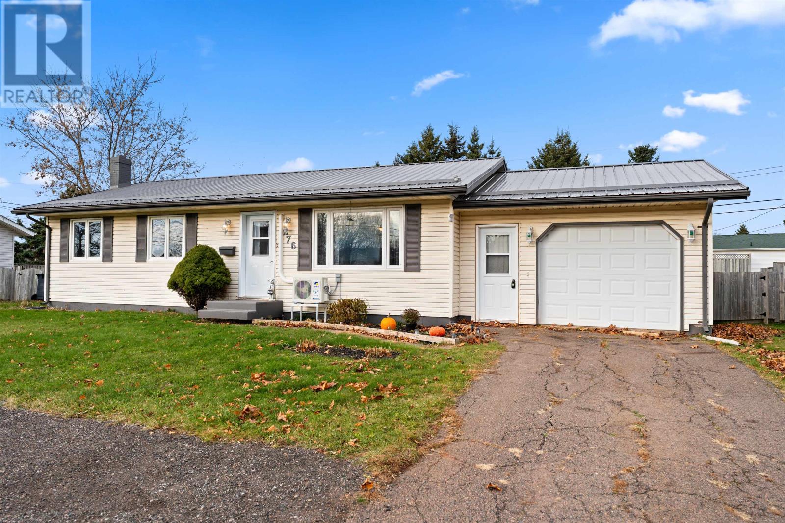 276 Westridge Crescent, East Royalty, Prince Edward Island  C1A 8Z1 - Photo 5 - 202528703