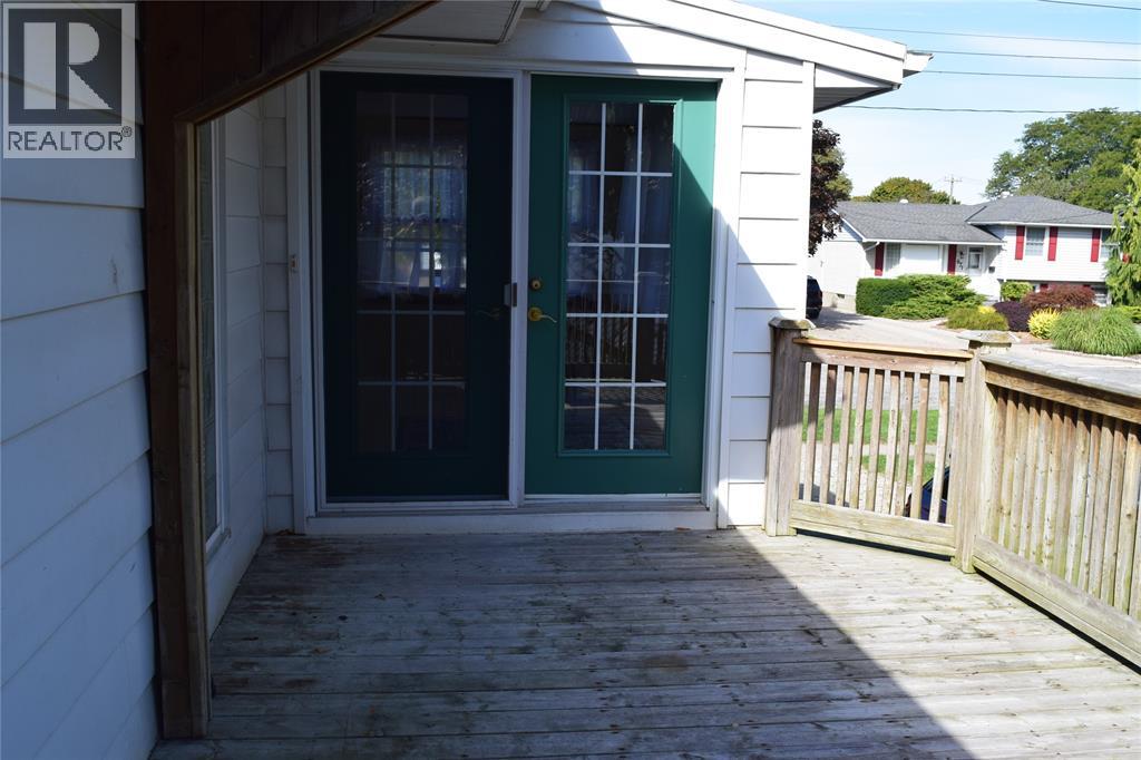 1024 Brenchley Street, Sarnia, Ontario N7S 1R4 - Photo 13 - 25023072