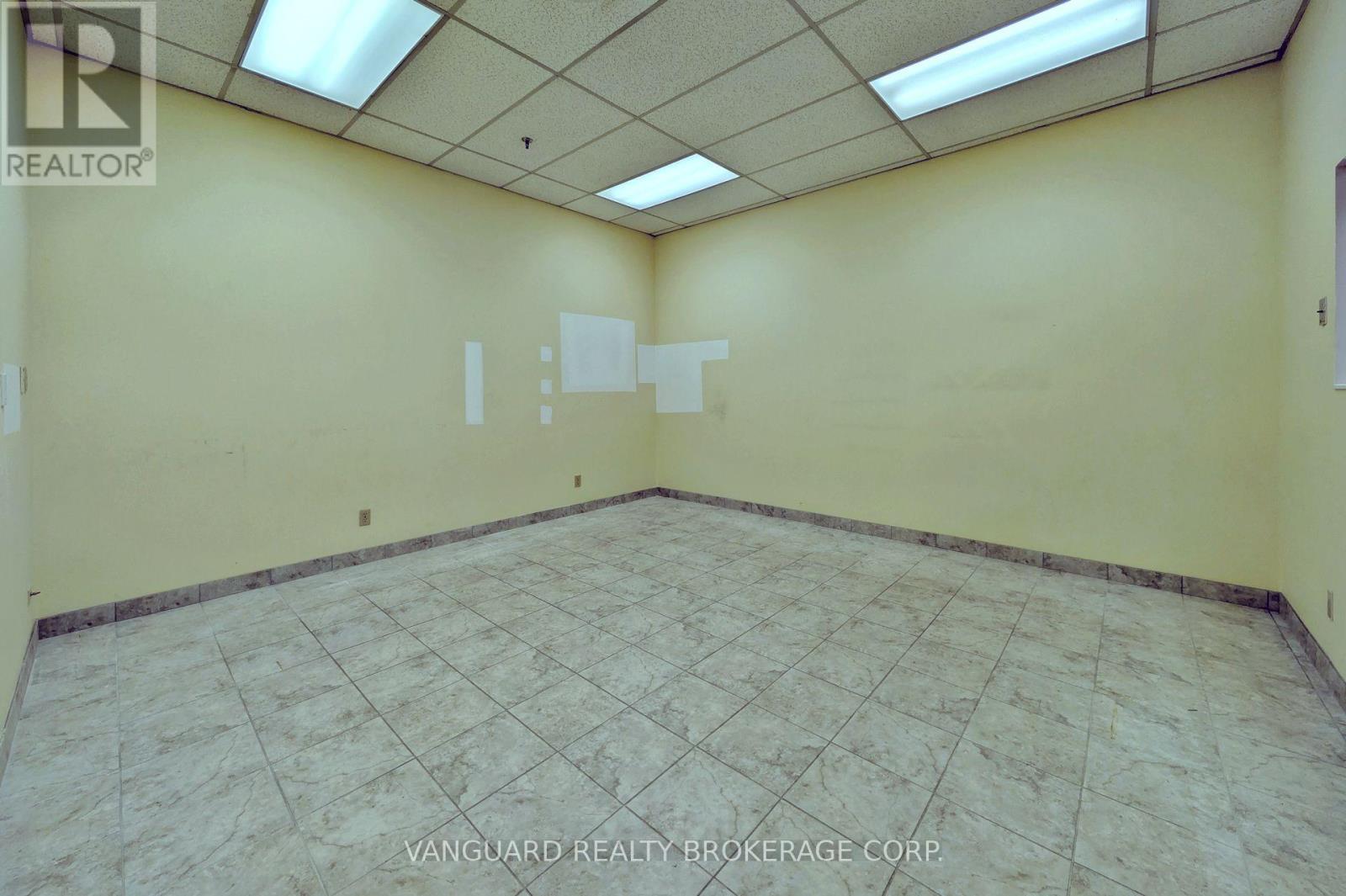 1 - 20 Baywood Road, Toronto, Ontario  M9V 4A8 - Photo 5 - W12065868