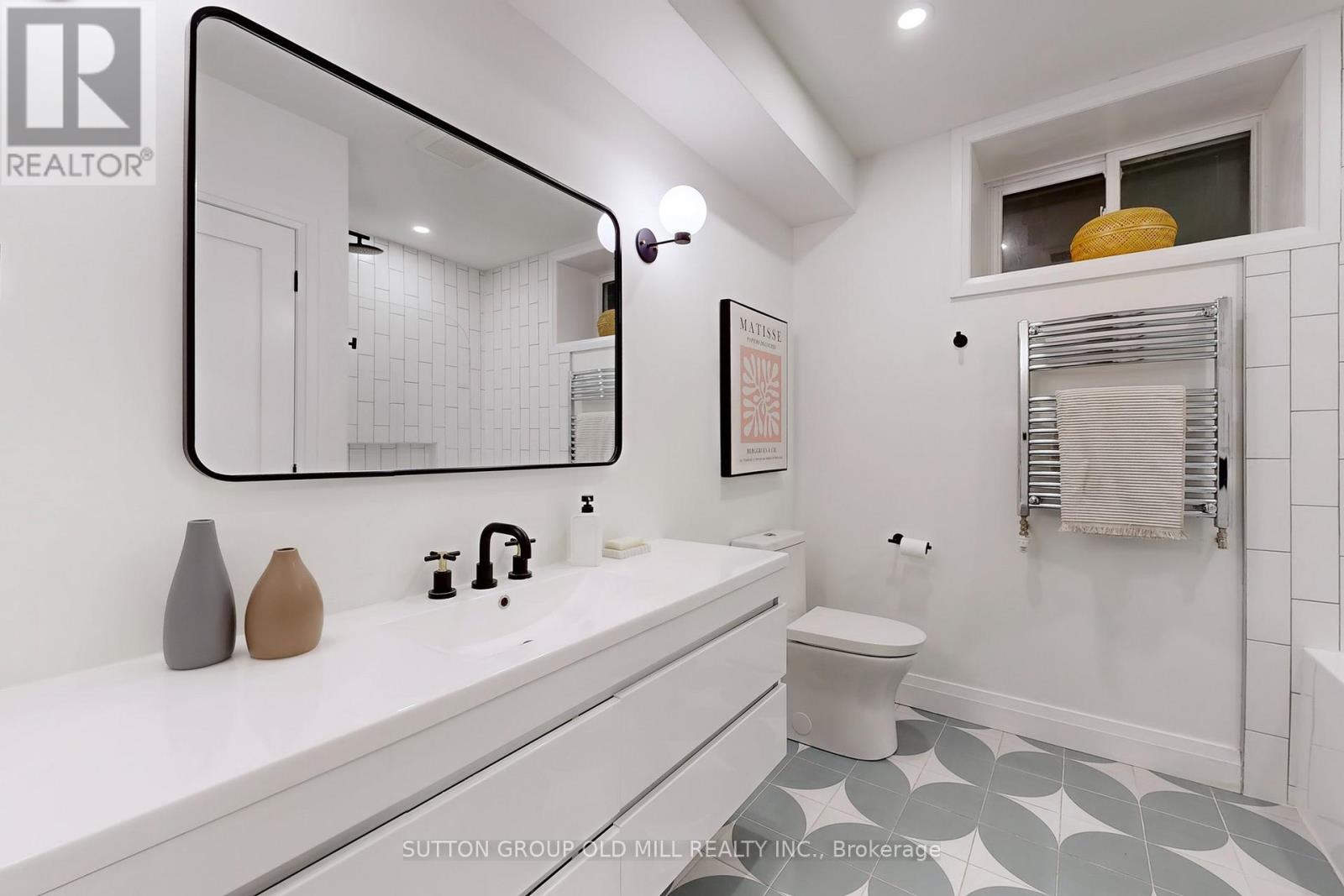 215 Humbercrest Boulevard, Toronto, Ontario  M6S 4L5 - Photo 34 - W12584288