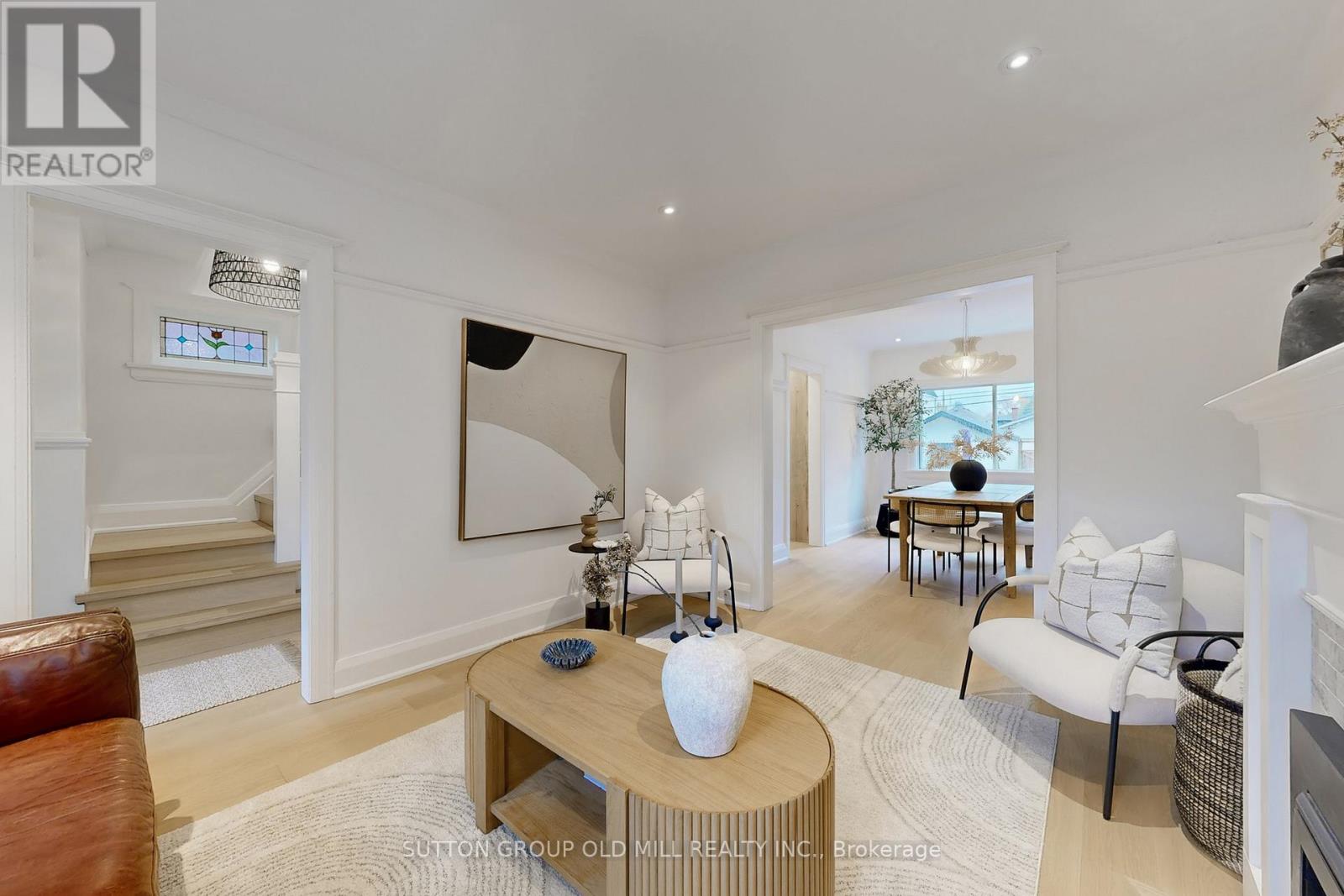 215 Humbercrest Boulevard, Toronto, Ontario  M6S 4L5 - Photo 7 - W12584288