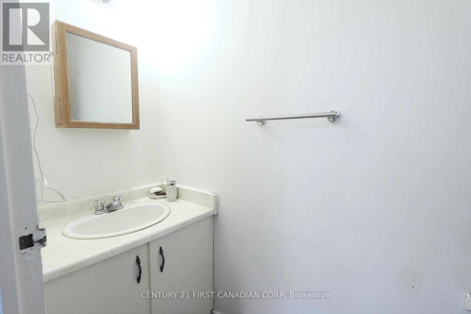 104 - 1590 Ernest Avenue, London South, Ontario  N6E 2V4 - Photo 11 - X12584318