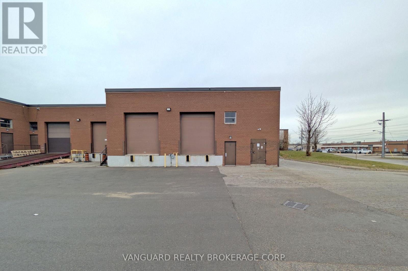 1-2 - 20 Baywood Road, Toronto, Ontario  M9V 4A8 - Photo 18 - W12065856