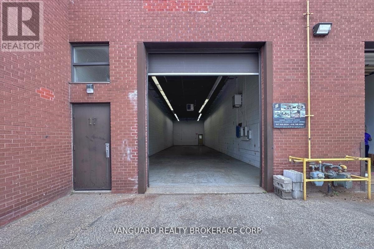 1-2 - 20 Baywood Road, Toronto, Ontario  M9V 4A8 - Photo 11 - W12065856