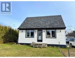 9 Shingwauk DR, Manitouwadge, Ontario