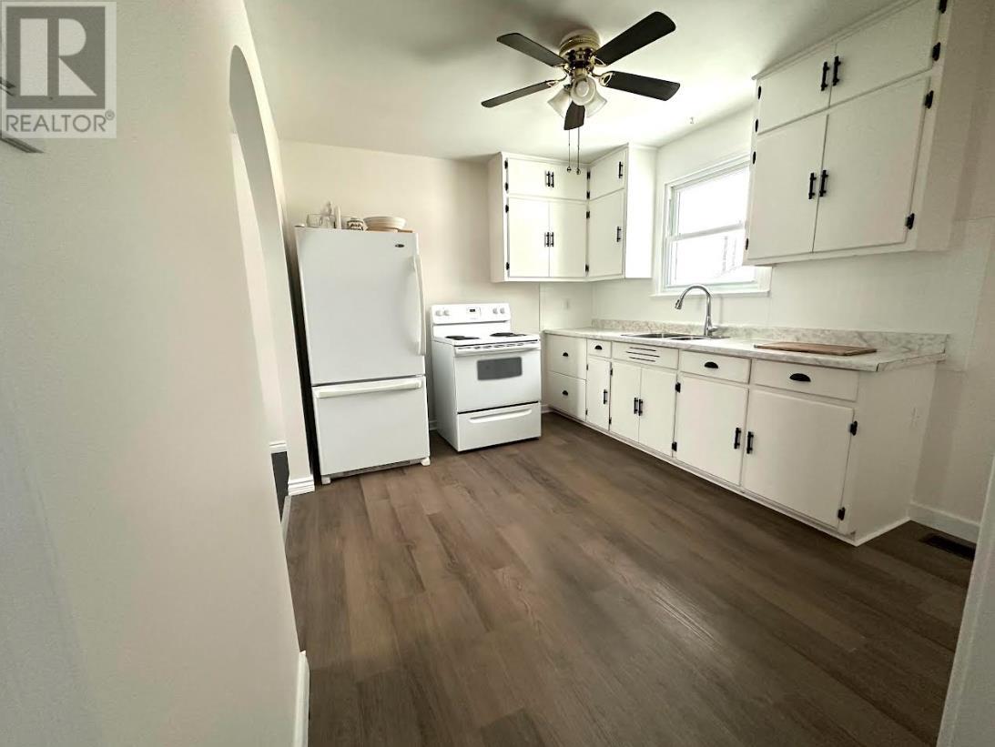 9 Shingwauk Dr, Manitouwadge, Ontario P0T 2C0 - Photo 4 - TB253423