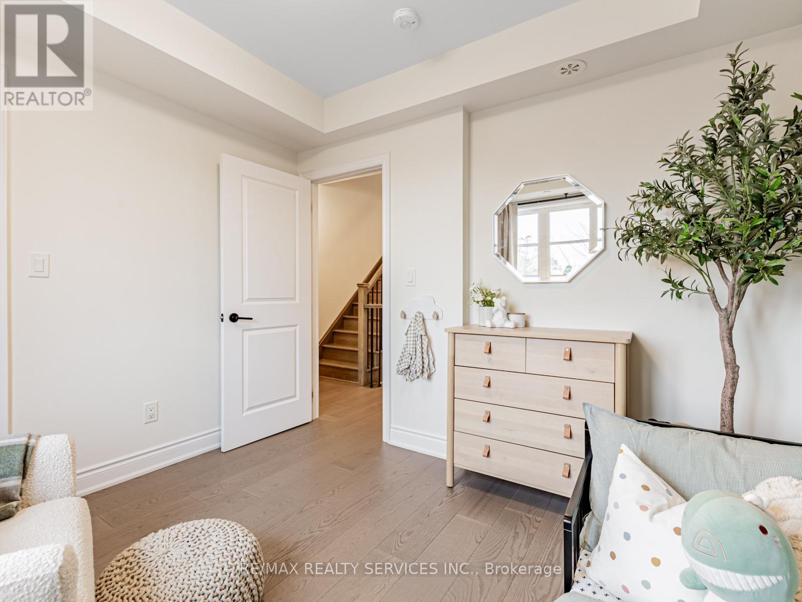 69 - 71 Elder Avenue, Toronto, Ontario  M8W 0B8 - Photo 25 - W12581218