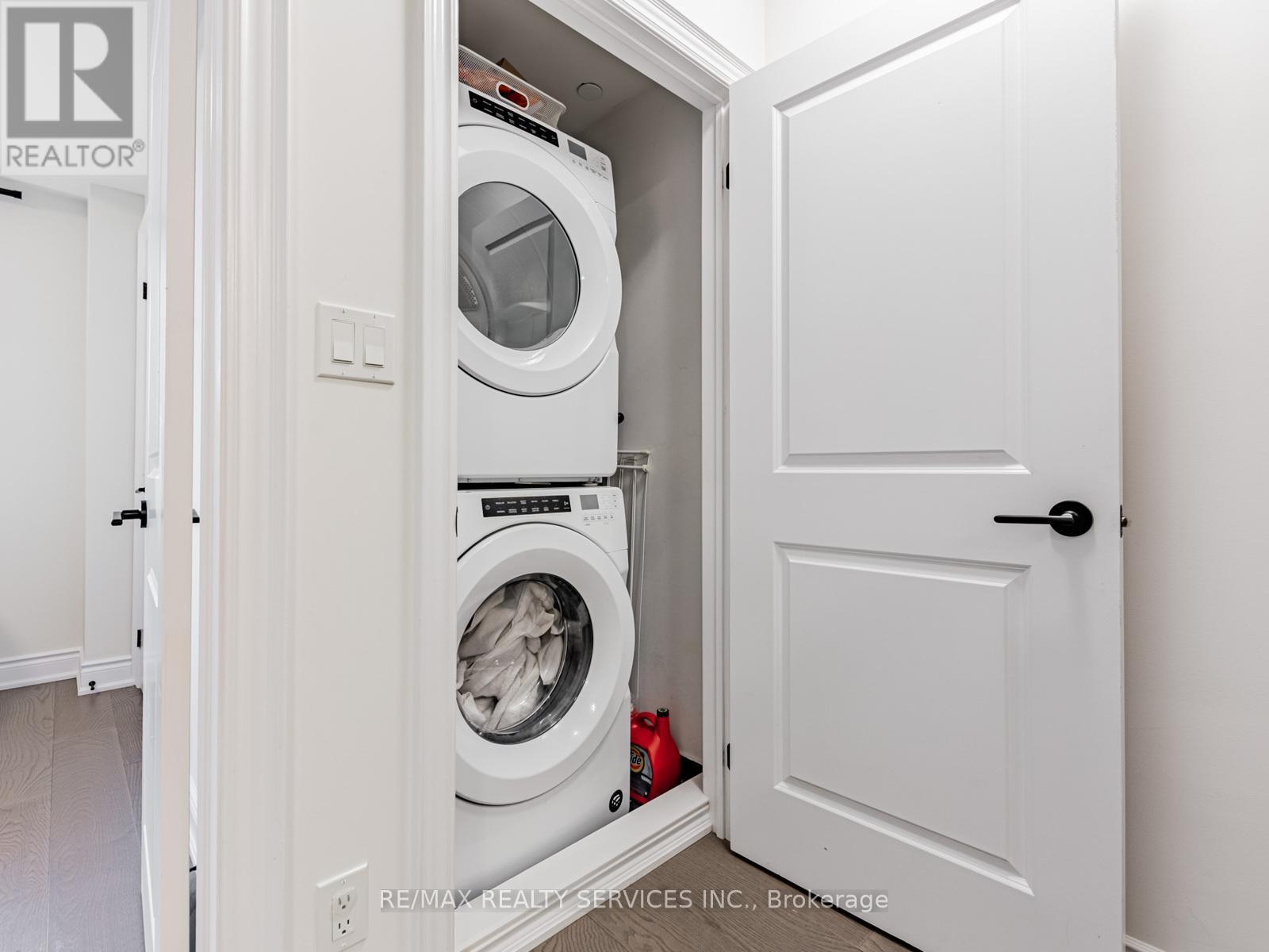 69 - 71 Elder Avenue, Toronto, Ontario  M8W 0B8 - Photo 22 - W12581218