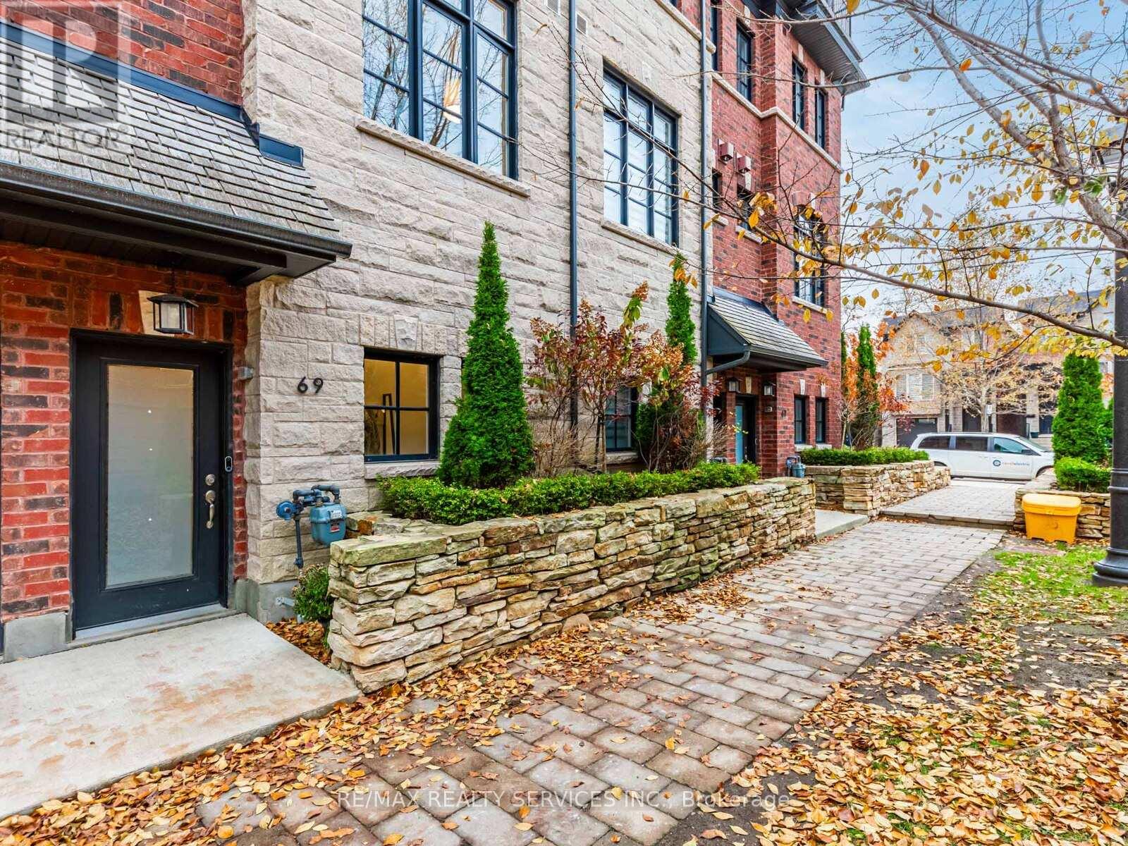 69 - 71 Elder Avenue, Toronto, Ontario  M8W 0B8 - Photo 31 - W12581218