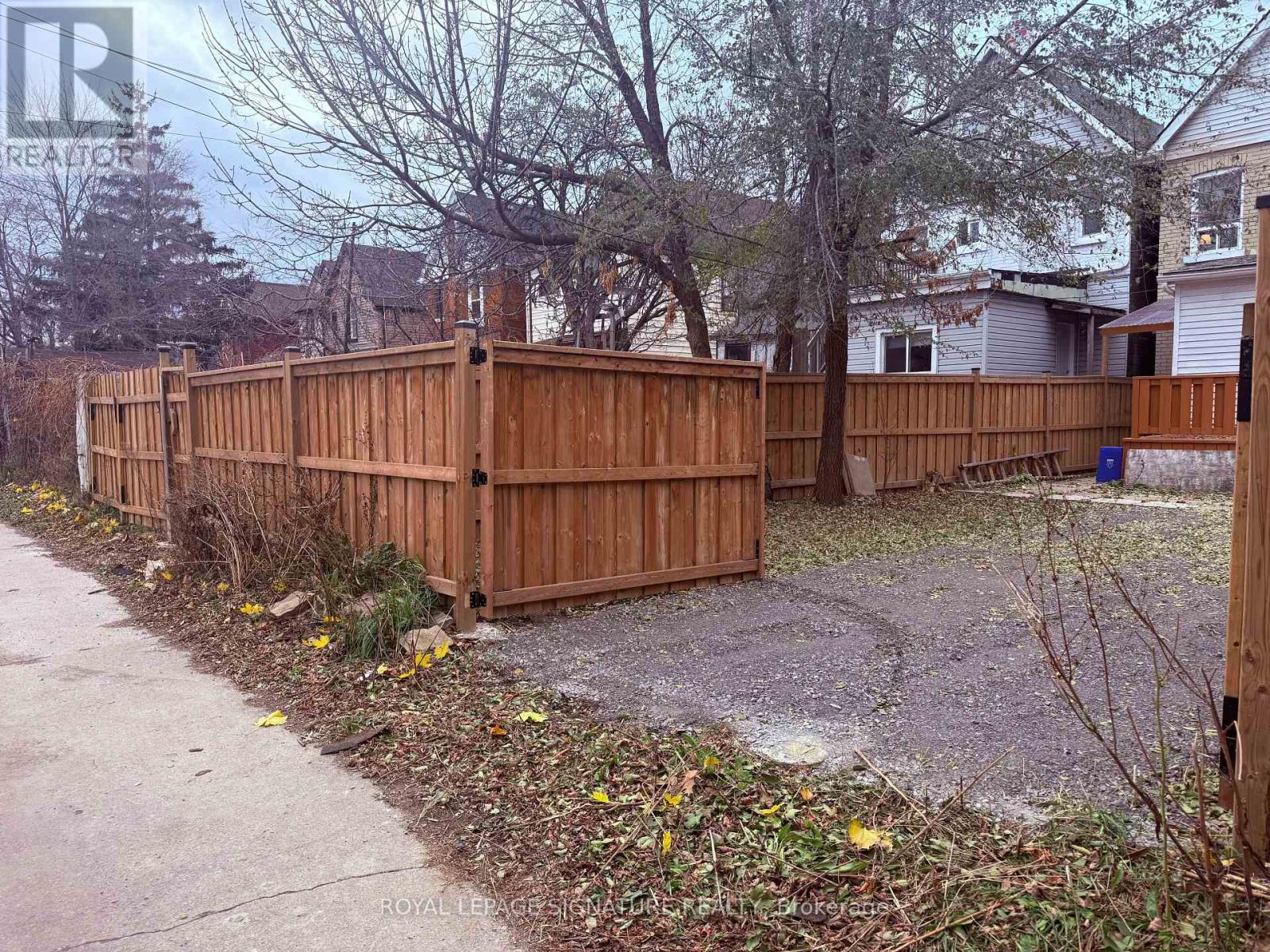 98 Birch Avenue, Hamilton, Ontario  L8L 6H7 - Photo 47 - X12579824