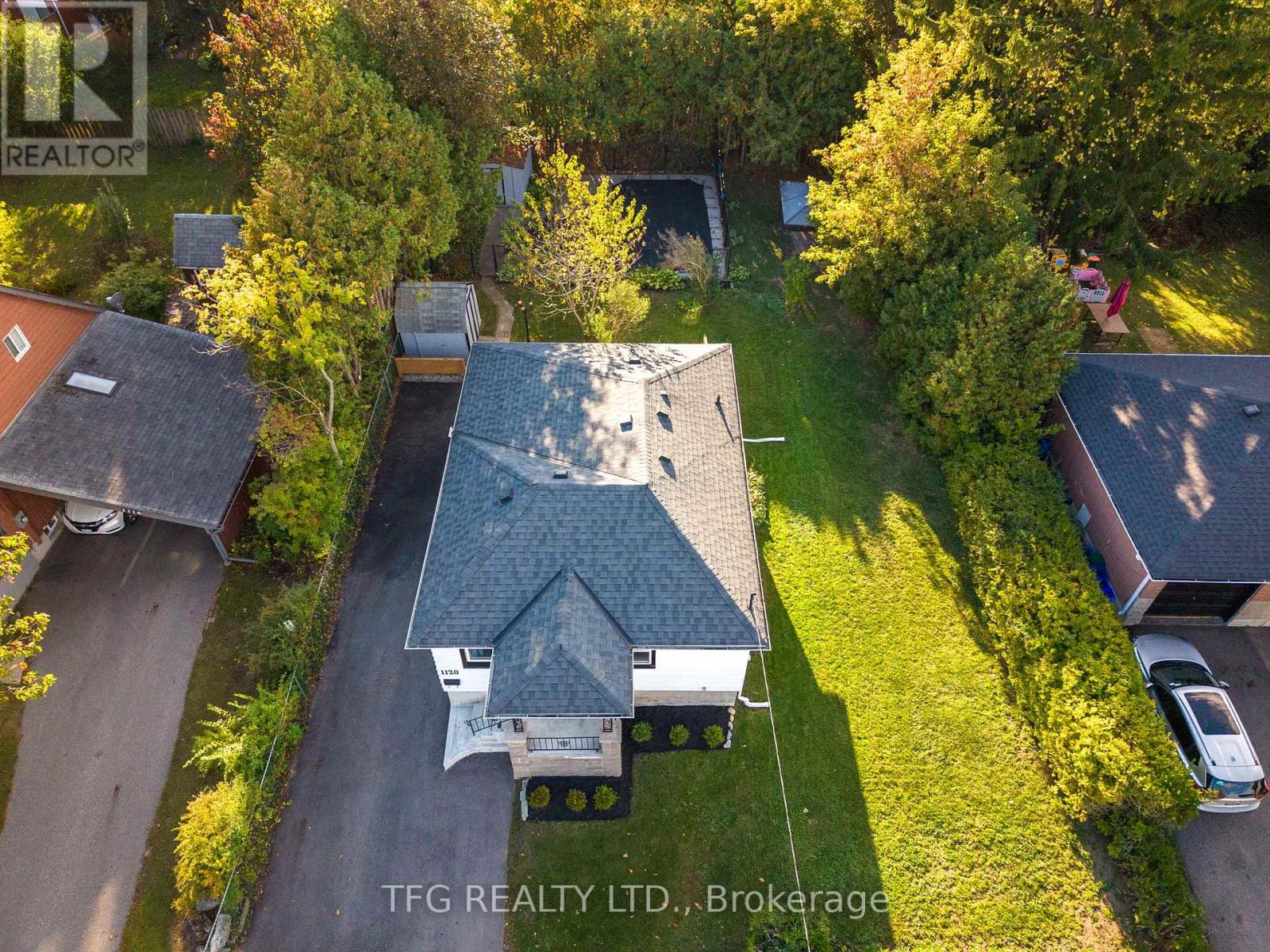 1120 SOMERVILLE STREET, Oshawa, Ontario