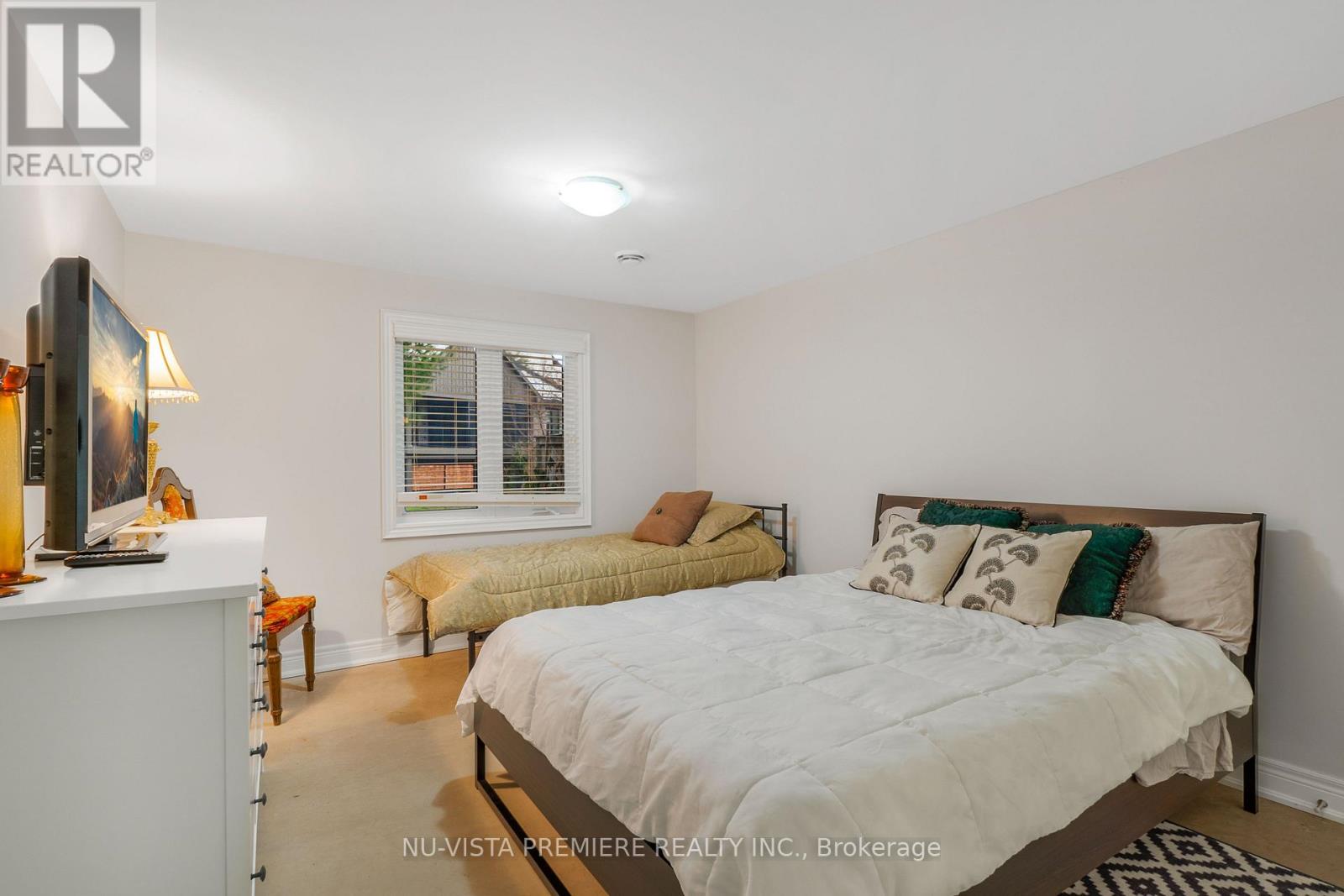 10 - 19 Hillside Drive E, Niagara-On-The-Lake (St. Davids), Ontario  L0S 1J0 - Photo 24 - X12570470