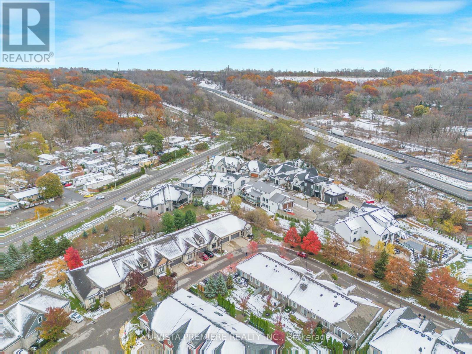 10 - 19 Hillside Drive E, Niagara-On-The-Lake (St. Davids), Ontario  L0S 1J0 - Photo 3 - X12570470