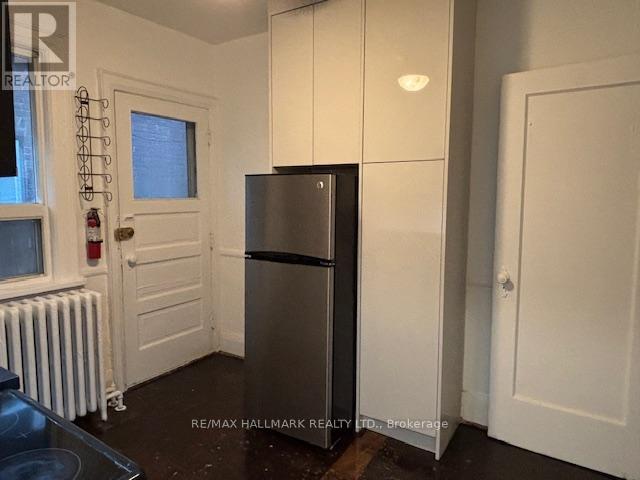 8 Page Street, Toronto, Ontario  M6G 1J2 - Photo 10 - C12584314