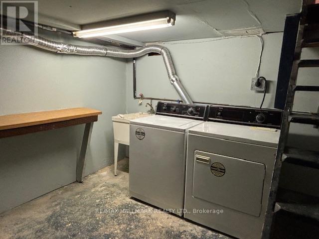 8 Page Street, Toronto, Ontario  M6G 1J2 - Photo 12 - C12584314