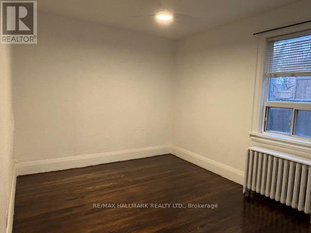 8 Page Street, Toronto, Ontario  M6G 1J2 - Photo 8 - C12584314