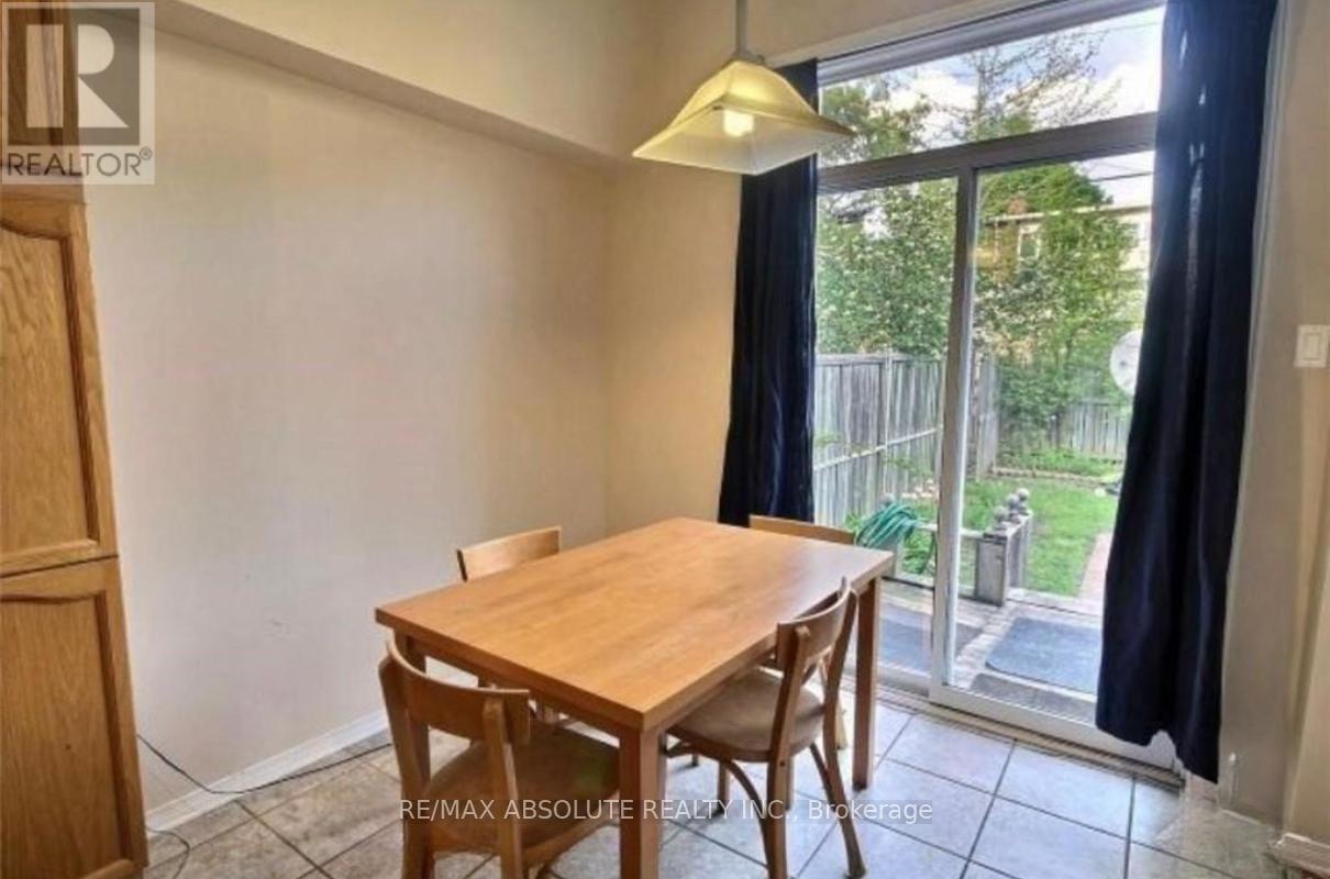 104 College Circle, Ottawa, Ontario K1K 4R9 - Photo 12 - X12483860
