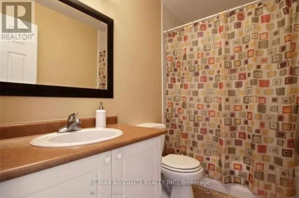 104 College Circle, Ottawa, Ontario K1K 4R9 - Photo 16 - X12483860