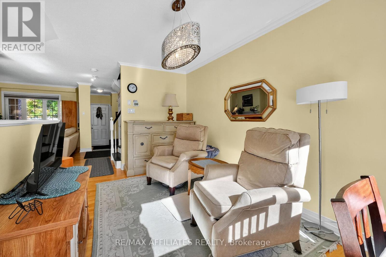 42 College Circle, Ottawa, Ontario  K1K 4R8 - Photo 11 - X12486755