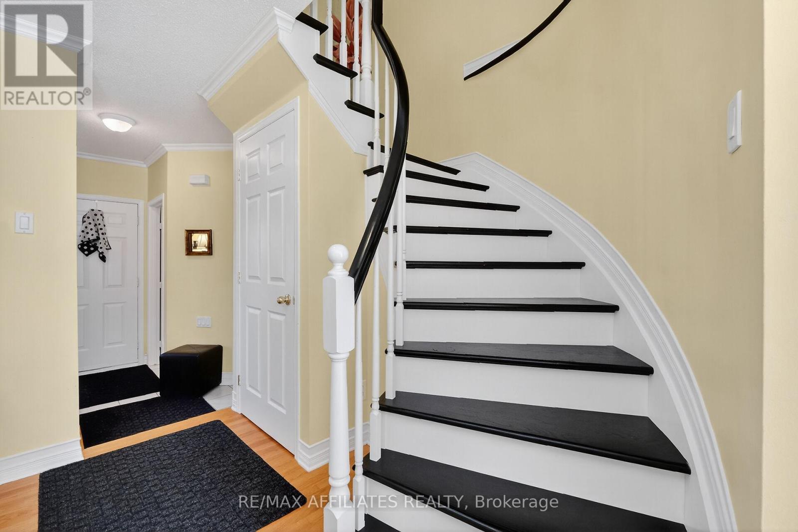 42 College Circle, Ottawa, Ontario  K1K 4R8 - Photo 28 - X12486755