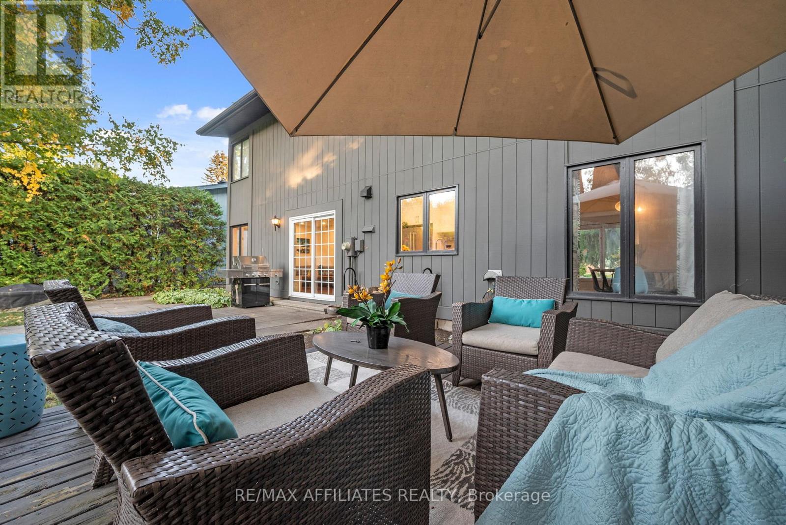 22 Inuvik Crescent, Ottawa, Ontario K2L 1A2 - Photo 49 - X12496530