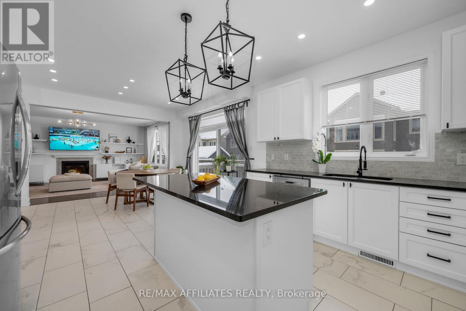 208 Rover Street, Ottawa, Ontario  K2S 1S3 - Photo 23 - X12501446