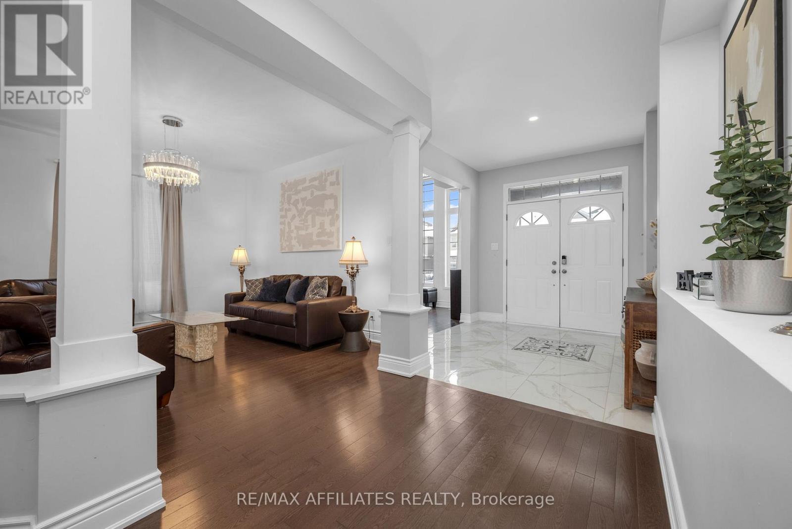 208 Rover Street, Ottawa, Ontario  K2S 1S3 - Photo 4 - X12501446