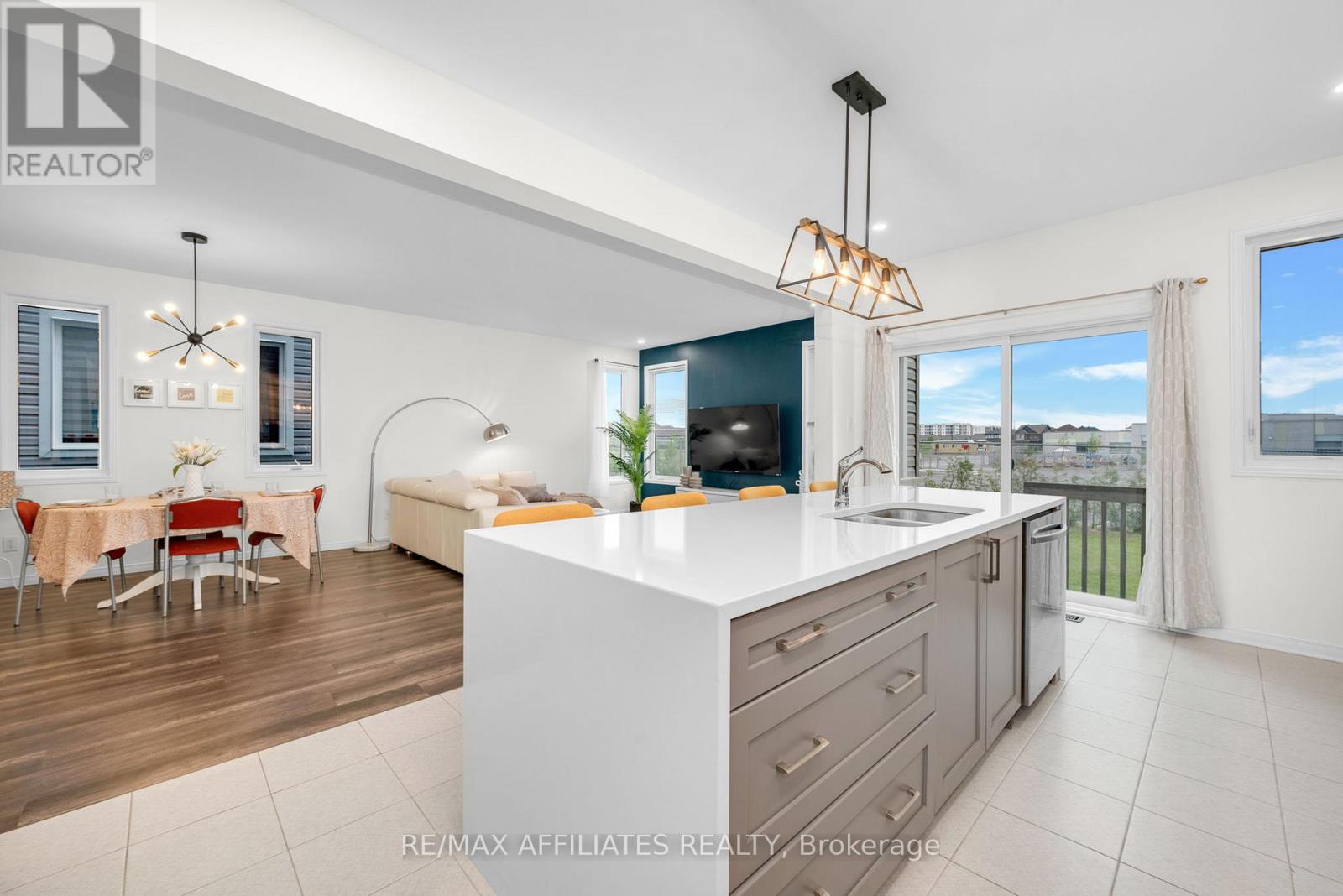 302 Haliburton Heights, Ottawa, Ontario K2S 1S3 - Photo 21 - X12501606